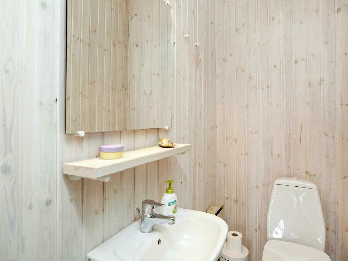 6 Person Holiday Home In Otterup Habitación foto